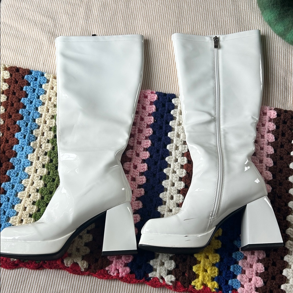 White GoGo Boots - Size 37 - Picture 3 of 7